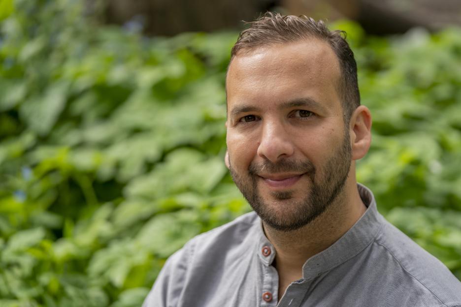 Former hypnotherapist who claimed he could enlarge breasts with his mind is elected Green Party leader