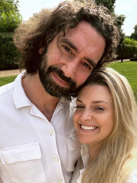 Photo of Anna Williamson and her husband.