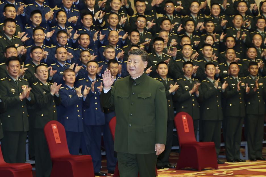 Xi Jinping meeting with military personnel in Tibet.