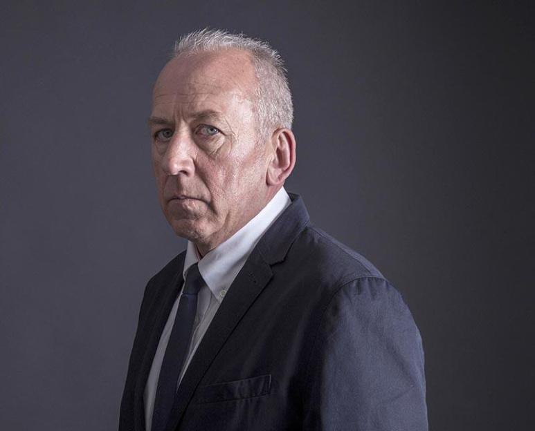 Portrait of Peter Bleksley.