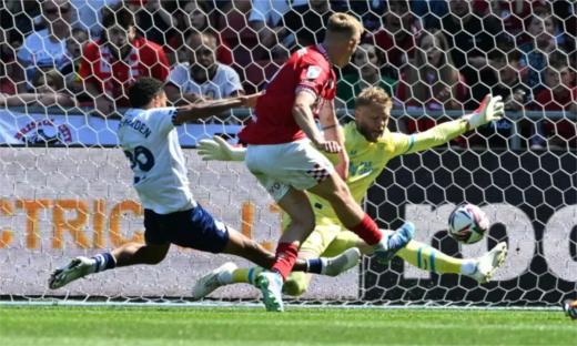 Championship last day: 4 teams confirmed for play-offs [Full fixtures]
