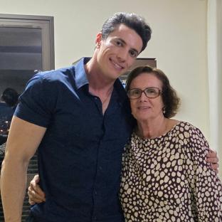 Photo of Luiz Antonio Garnica and Elizabete Arrabaça.