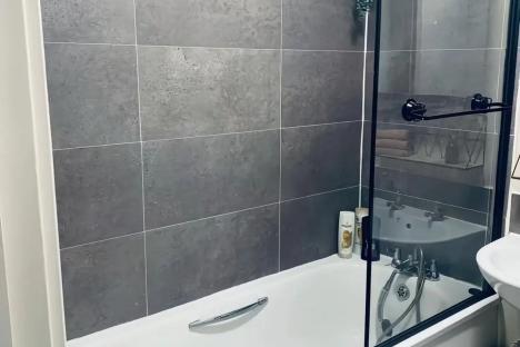I gave my council house bathroom a glow up for £19, but trolls ‘give it 6 months’ after spotting potential issue