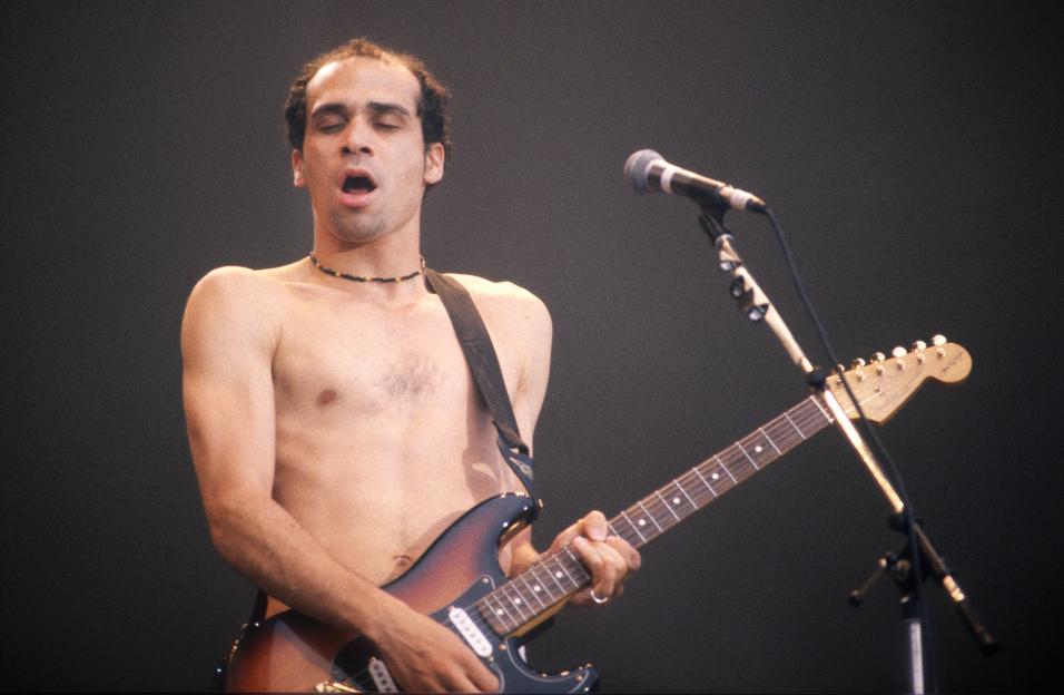 From Teen Icons to Troubled Times: Pop Stars Who Hit Rock Bottom – A 90s Star Left Homeless at Christmas and a Boyband Heartthrob on Universal Credit