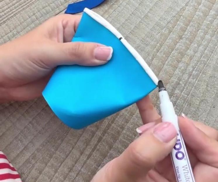 Making inexpensive birthday party favors.