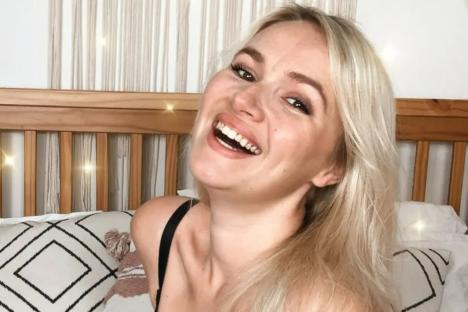 Ex EastEnders star shows off ‘loose skin, belly overhang and saggy breasts’ after health battle