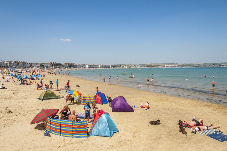 Brit holiday airline warns of flight delays over summer and blames French for hold ups