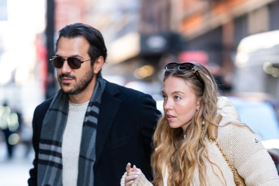 Sydney Sweeney, 27, ‘calls off wedding’ after ‘major issues’ with fiance Jonathan Davino, 41