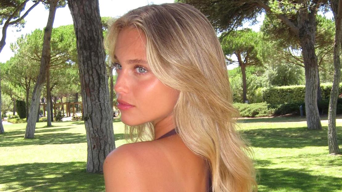 Lando Norris’ girlfriend Margarida Corceiro branded ‘angelic’ as she goes braless in backless dress