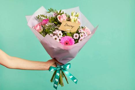 How to get £15 off fresh flowers for last-minute Mother’s Day shoppers this weekend