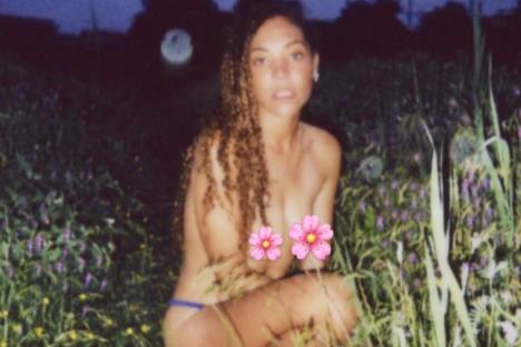 Miquita Oliver, 40, goes topless for daring Easter snap as she strips off in a field