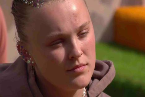 JoJo Siwa’s message from partner Kath revealed in emotional letter from home on CBB – but star ‘has an issue’ with it