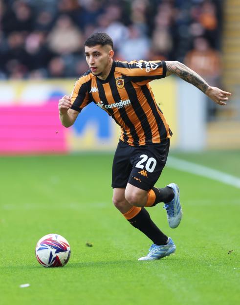Gustavo Puerta of Hull City playing soccer.