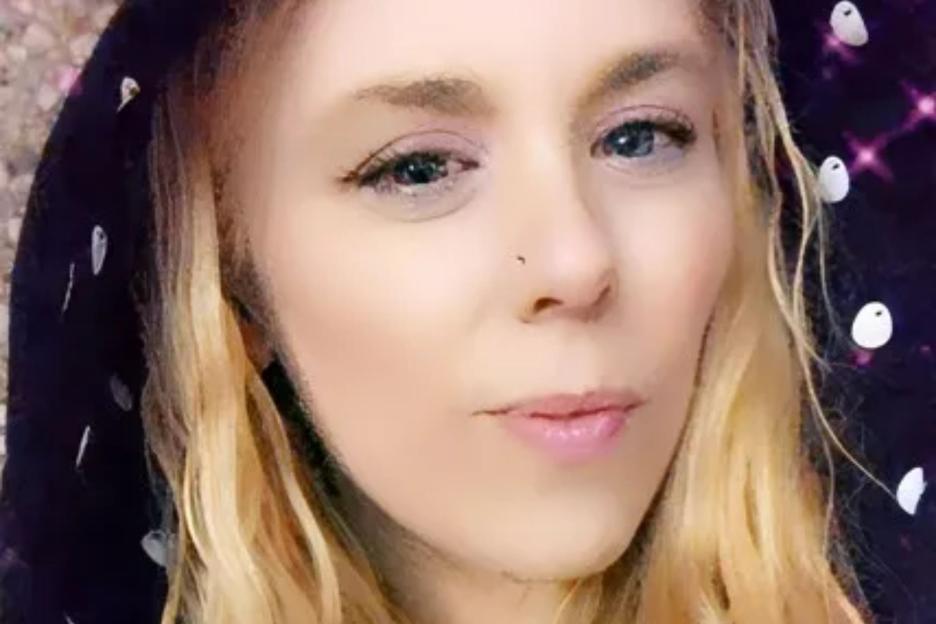 Besotted hitwoman in burka disguise jailed for trying to kill shop owner in botched shooting after falling for his rival