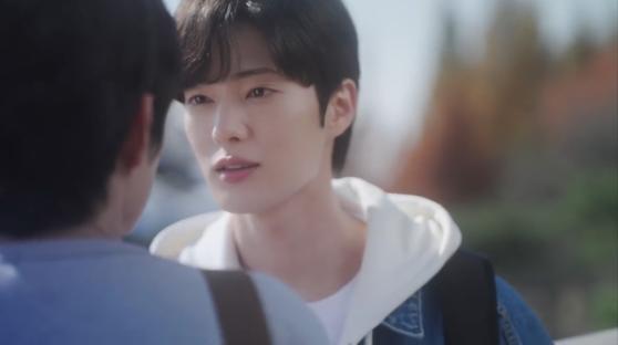 Unrequited Love With A Twist: 4 Reasons To Start Watching &#8220;Something&#8217;s Not Right&#8221; 3