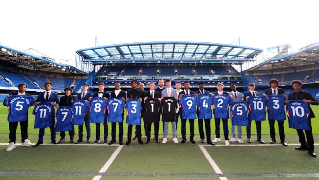 Arsenal cult hero and Chelsea legend’s sons part of 16-man squad handed new deals at Stamford Bridge