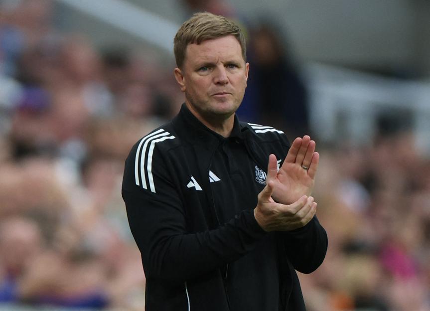 Eddie Howe, Newcastle United manager, applauding.