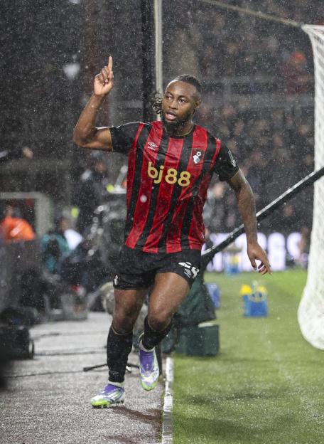 BOURNEMOUTH, ENGLAND - OCTOBER 03: Antoine Semenyo of Bournemouth celebrates after he scores a goal to make it 1-1 during the Premier League match between Bournemouth and Fulham at Vitality Stadium on October 03, 2025 in Bournemouth, England. (Photo by Robin Jones - AFC Bournemouth/AFC Bournemouth via Getty Images)
