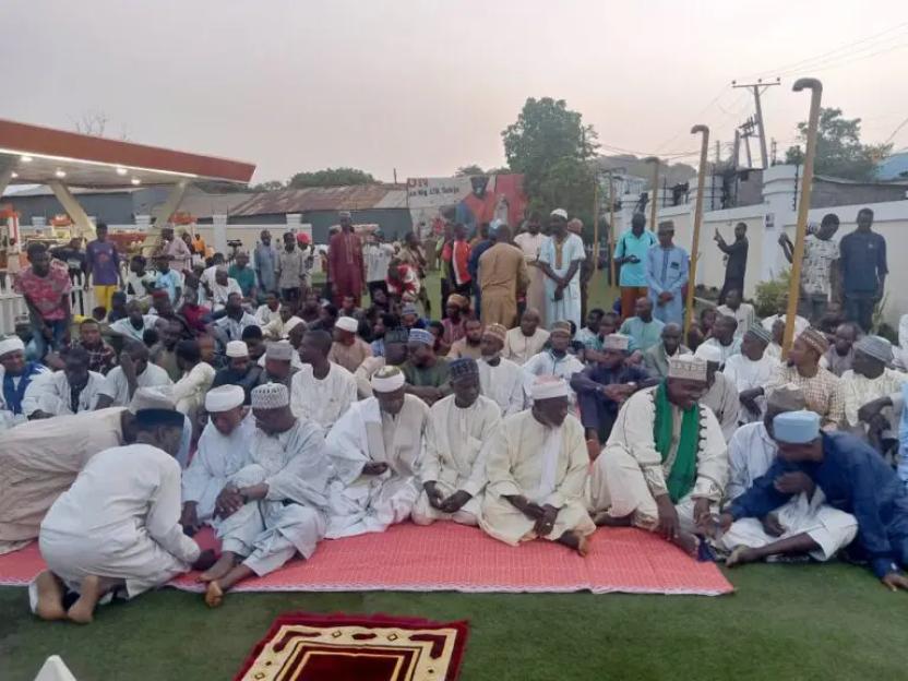 Ramadan: Stanel World breaks fast with Muslim fateful in Niger community with over 10,000 bread