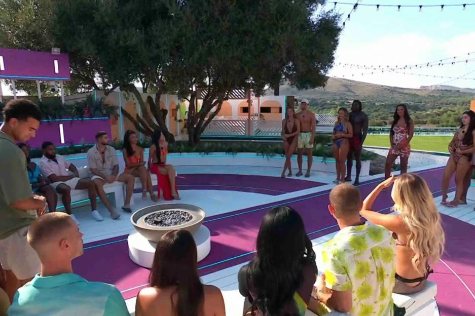 Love Island boy is ‘on the brink of tears’ say fans as ex Islanders return to SLAM final couples