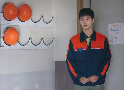 Cha Hak Yeon Is A Quirky Content Creator Dedicated To Increasing Views In &#8220;Oh My Ghost Clients&#8221; 3
