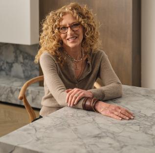 Portrait of Kelly Hoppen.