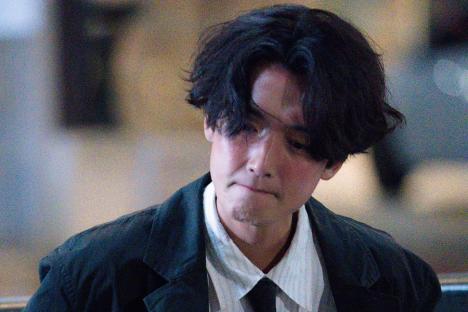 A Drunk Jung Kyung Ho Wanders The Streets At Night In Upcoming Drama “Oh My Ghost Clients”