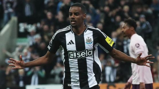 Newcastle 2 Brentford 1: Sandro Tonali scores freak winner as Alexander Isak sets record even Alan Shearer never managed