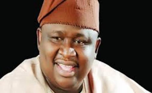 Senator Adeola denies saying Buhari’s govt borrowed $400bn to stabilize local currency