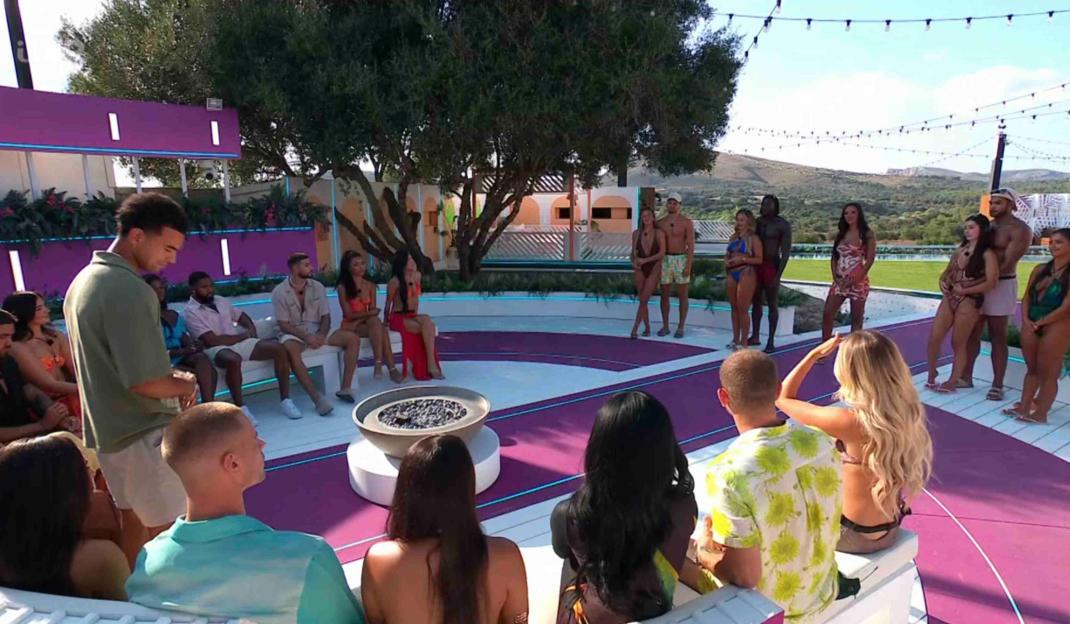 Maya Jama announces least favorite couples on Love Island.