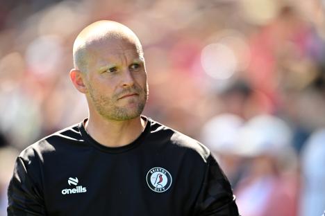 Liam Manning, manager of Bristol City.