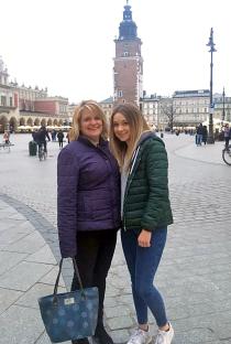 Ellie Gould and her mother Carole in a city square.