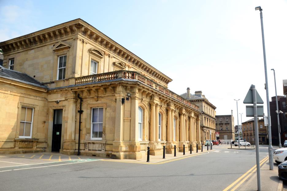 Large English train station inspired by Italy named the best in the UK
