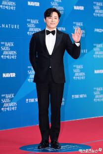 Stars Grace The Red Carpet At 61st Baeksang Arts Awards 43
