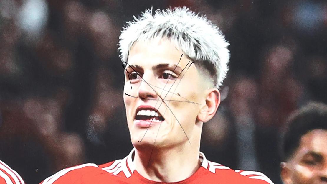 Man Utd fans deface Alejandro Garnacho mural with wantaway star keen to force Chelsea transfer through
