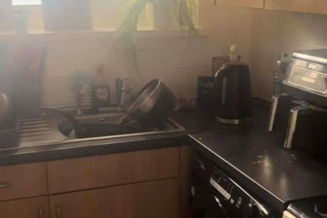 My kitchen is so stunning people can’t believe it’s council – I got Amazon tiles & a Wilko buy transformed the cupboards