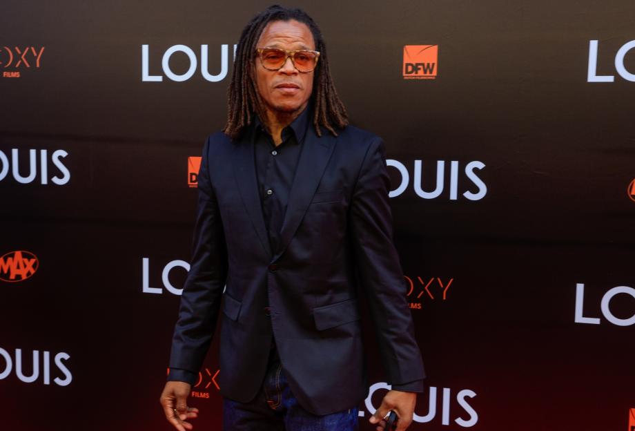 Footie legend Edgar Davids, 52, has £188,000 art collection stolen and pawned by trusted friend