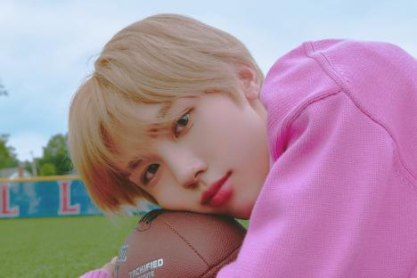 CRAVITY’s Seongmin To Sit Out Seoul Music Awards Due To Rib Injury