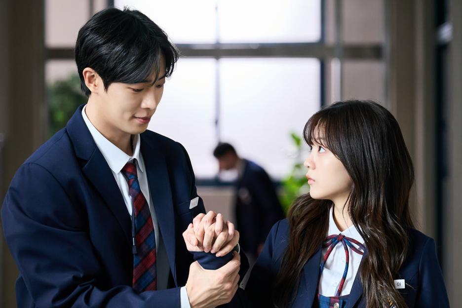 “Head Over Heels” And Choo Young Woo Top Most Buzzworthy Drama And Actor Rankings