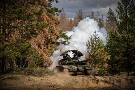 Tank of the 115th Separate Mechanized Brigade training in Ukraine.