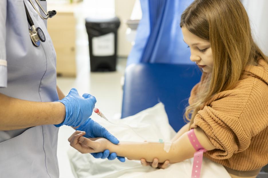 NHS Launches 15-Minute Blood Test That Could Rapidly Detect Life-Threatening Infections in Children