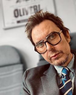 Matt King, known for his role as Super Hans in Peep Show.