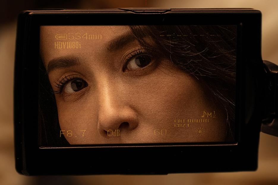 Cho Yeo Jeong Bravely Interviews Self-Proclaimed Serial Killer Jung Sung Il In New Film “Murderer Report” Posters