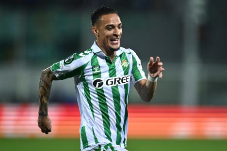 Antony of Real Betis celebrating a goal.