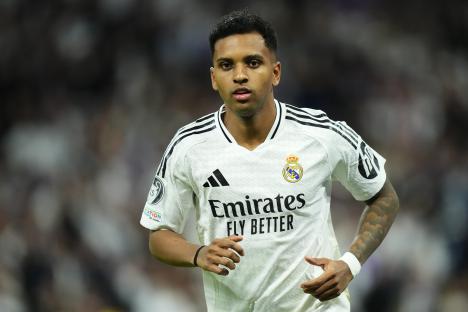 Rodrygo Goes, Real Madrid right winger, during a Champions League match.