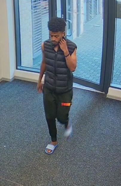 Thames Valley Police is releasing an image of a man officers would like to speak to following an attempted murder in Oxford.....South Central Ambulance Service were called just after 6.20pm on Sunday 20 July following reports that a man had been stabbed in James Wolfe Road.....The victim, a man in his twenties, sustained serious injuries that required hospital treatment. He has since been discharged.....Detective Inspector George Atkinson said: We have been conducting a thorough investigation following this incident and we are now appealing for the publics help.