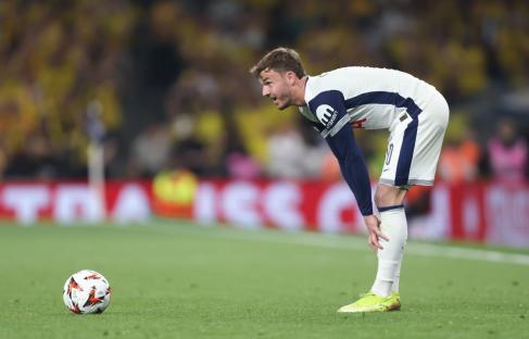 LONDON, ENGLAND - MAY 1: Tottenham Hotspur's James Maddison during the UEFA Europa League 2024/25 Semi Final First Leg match between Tottenham Hotspur and FK Bodo/Glimt at Tottenham Hotspur Stadium on May 1, 2025 in London, England. (Photo by Rob Newell - CameraSport via Getty Images)