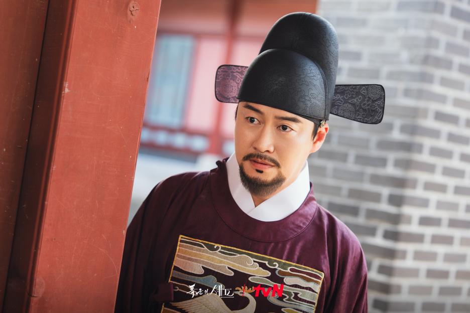 Bon-appetit-your-majesty-4