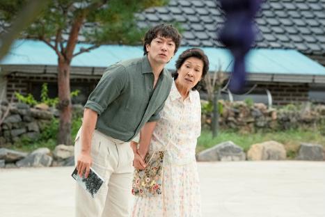 Kim Hye Ja Is In Danger Of Being Hellbound In &#8220;Heavenly Ever After&#8221; 4