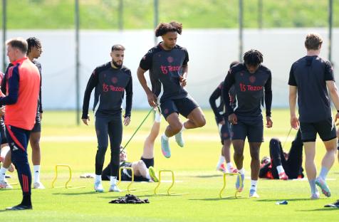 Manchester United players training at Carrington.